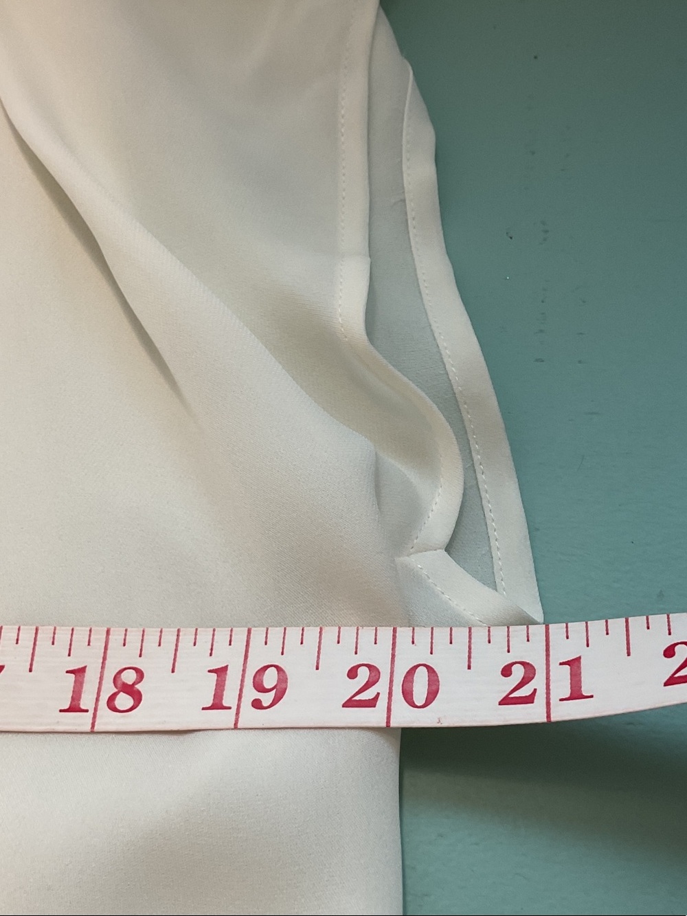 Joie Cream V-Neck Short Sleeve 100% Silk Blouse Large - Picture 10 of 12